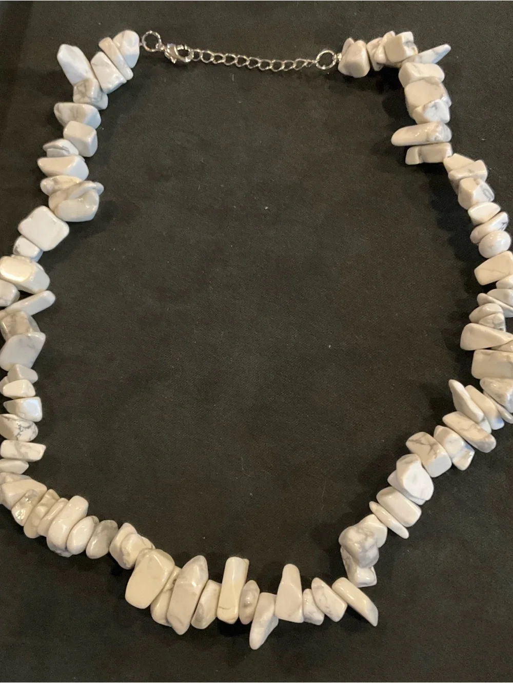 White Stone Chunky Necklace NEW